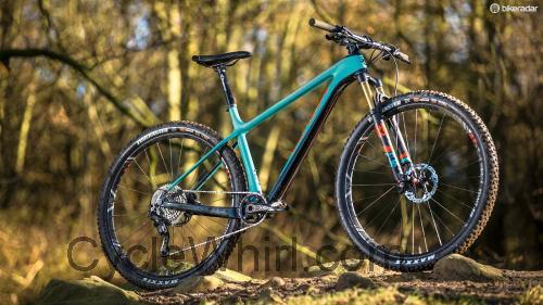 Genesis Mantle 30 fiche technique et avis